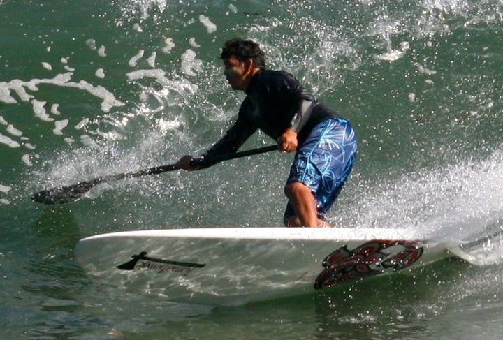 Paddle board surfing lessons in Los Angeles